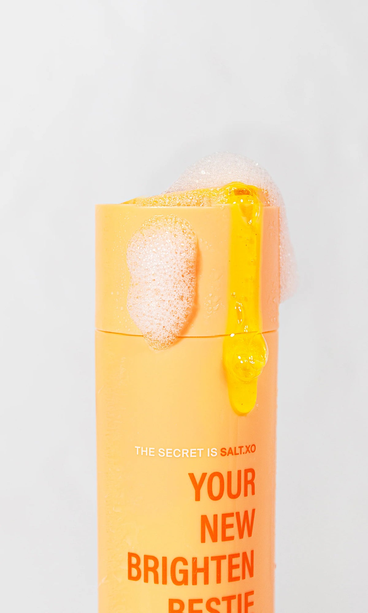 Salt.xo – Vitamin C + Turmeric Shower Gel